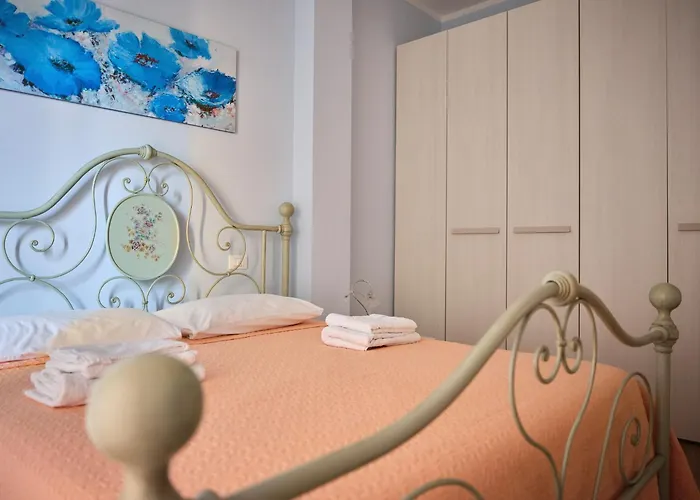 Casa Ierardi - * アローナ