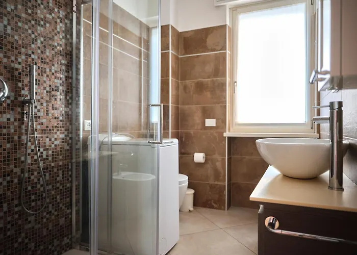 Casa Ierardi - * アローナ