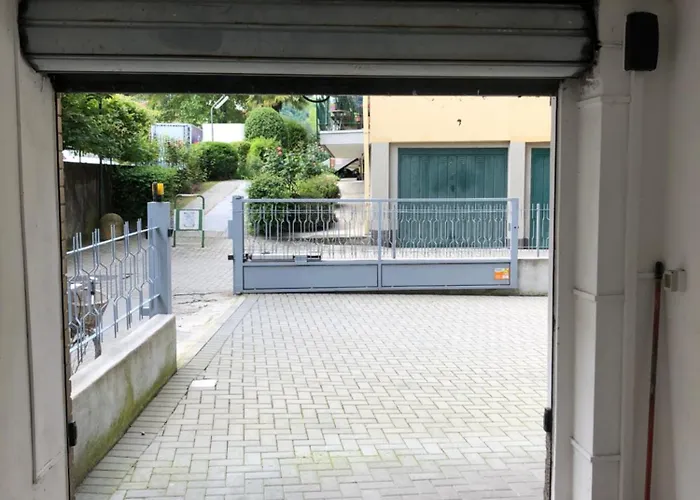 Casa Ierardi - アローナ